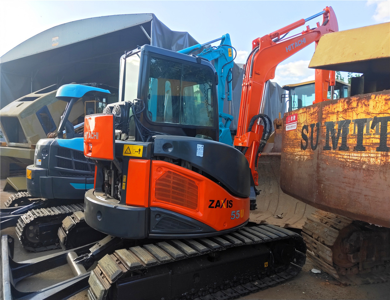 Hitachi ZX55UR - Minikuormaaja: kuva Hitachi ZX55UR - Minikuormaaja Hitachi ZX55UR - Minikuormaaja: kuva Hitachi ZX55UR - Minikuormaaja