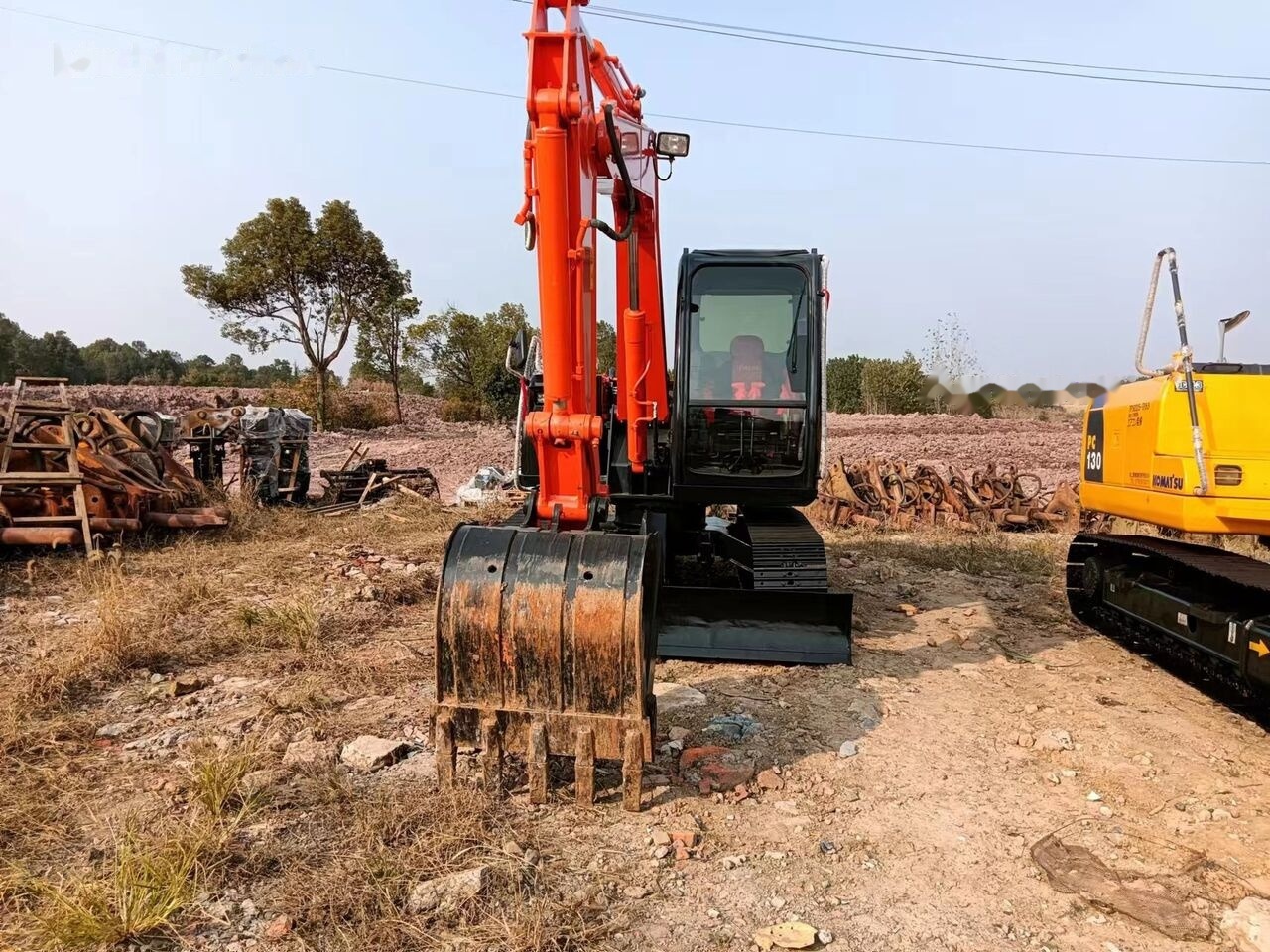 Hitachi ZX70 - Minikuormaaja: kuva Hitachi ZX70 - Minikuormaaja Hitachi ZX70 - Minikuormaaja: kuva Hitachi ZX70 - Minikuormaaja