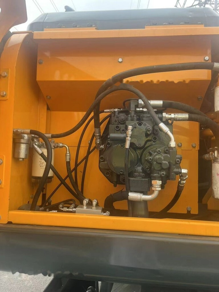 Pyöräalustainen kaivinkone Hyundai 210W-9: kuva Pyöräalustainen kaivinkone Hyundai 210W-9