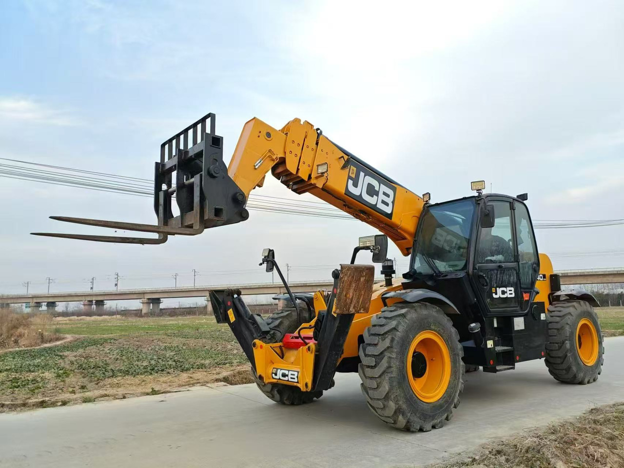 JCB 540-1700 - Konttikurottajat: kuva JCB 540-1700 - Konttikurottajat JCB 540-1700 - Konttikurottajat: kuva JCB 540-1700 - Konttikurottajat