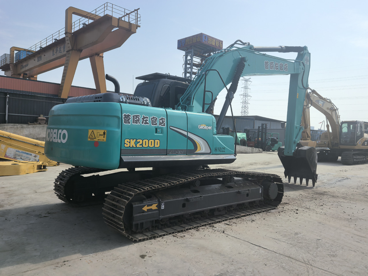 KOBELCO SK200 - Telakaivukone: kuva KOBELCO SK200 - Telakaivukone KOBELCO SK200 - Telakaivukone: kuva KOBELCO SK200 - Telakaivukone