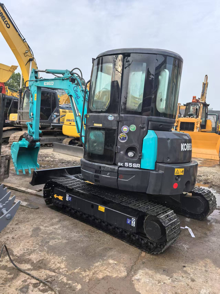 KOBELCO SK55SR - Minikuormaaja: kuva KOBELCO SK55SR - Minikuormaaja KOBELCO SK55SR - Minikuormaaja: kuva KOBELCO SK55SR - Minikuormaaja