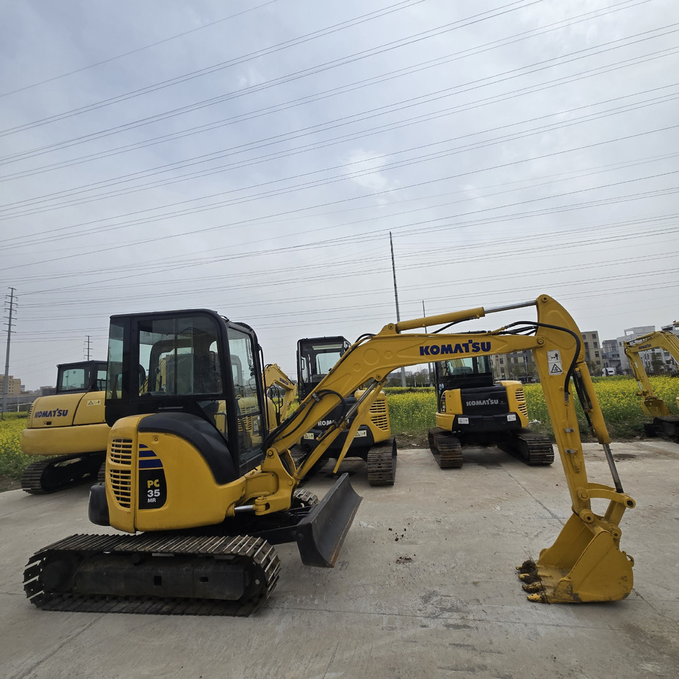 KOMATSU PC35MR - Minikuormaaja: kuva KOMATSU PC35MR - Minikuormaaja KOMATSU PC35MR - Minikuormaaja: kuva KOMATSU PC35MR - Minikuormaaja