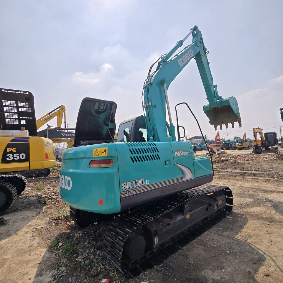 Kobelco SK130-8 - Telakaivukone: kuva Kobelco SK130-8 - Telakaivukone Kobelco SK130-8 - Telakaivukone: kuva Kobelco SK130-8 - Telakaivukone