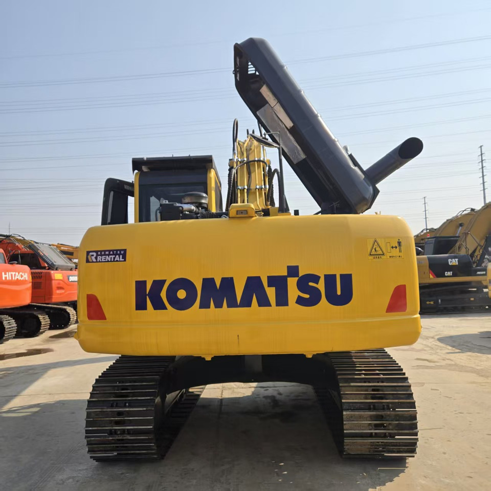 Komatsu PC210-8 - Telakaivukone: kuva Komatsu PC210-8 - Telakaivukone Komatsu PC210-8 - Telakaivukone: kuva Komatsu PC210-8 - Telakaivukone