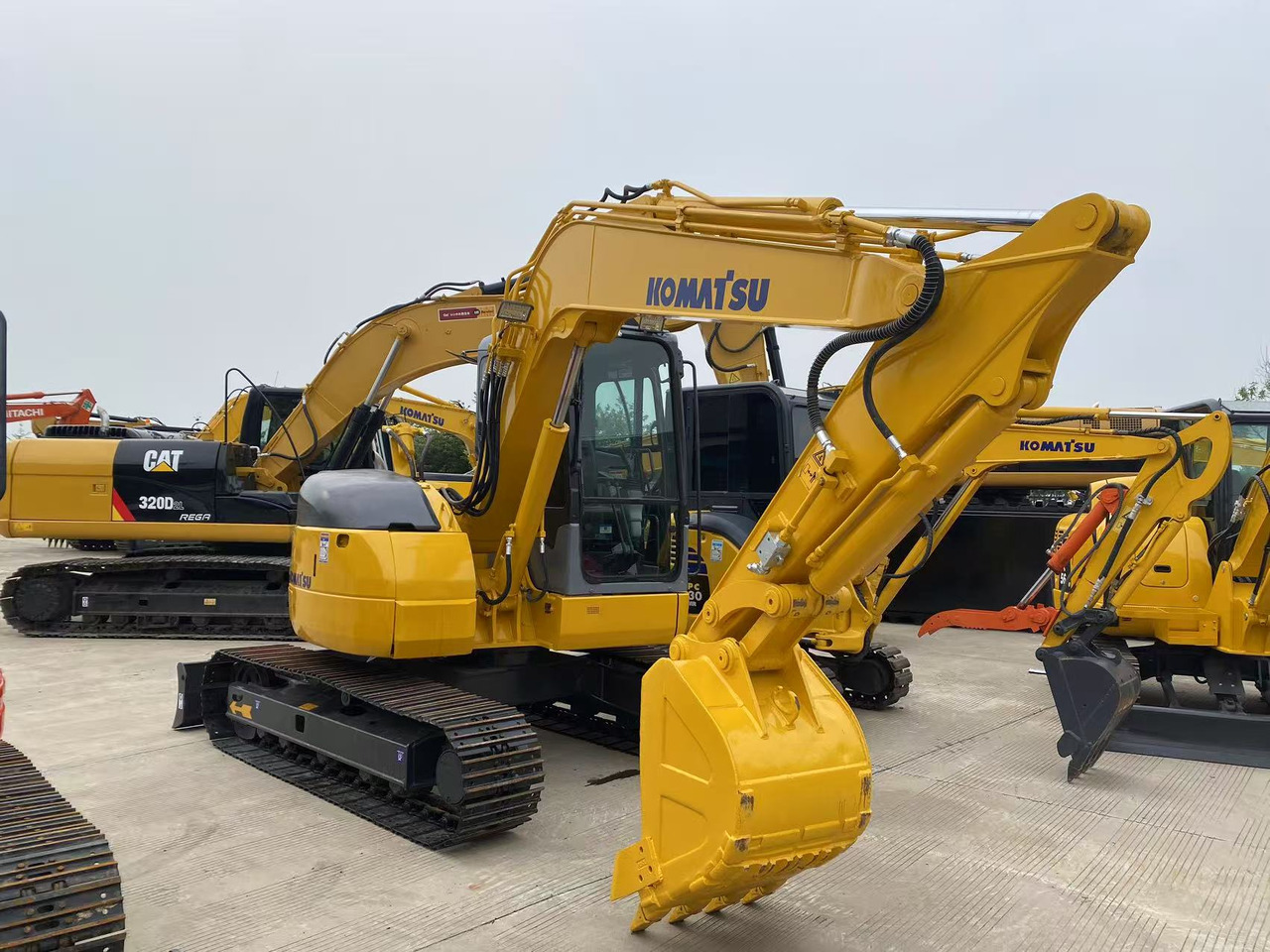 Komatsu PC78US - Minikuormaaja: kuva Komatsu PC78US - Minikuormaaja Komatsu PC78US - Minikuormaaja: kuva Komatsu PC78US - Minikuormaaja