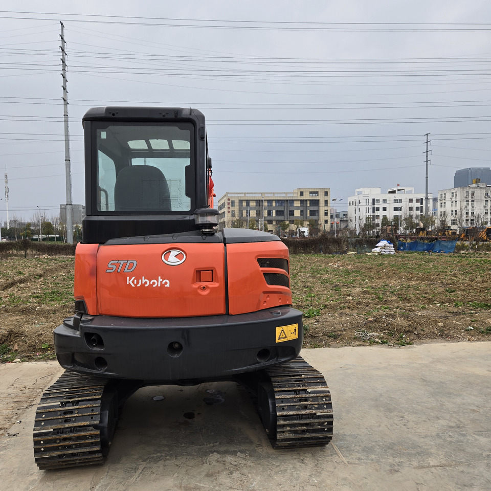 Kubota KX165 - Minikuormaaja: kuva Kubota KX165 - Minikuormaaja Kubota KX165 - Minikuormaaja: kuva Kubota KX165 - Minikuormaaja