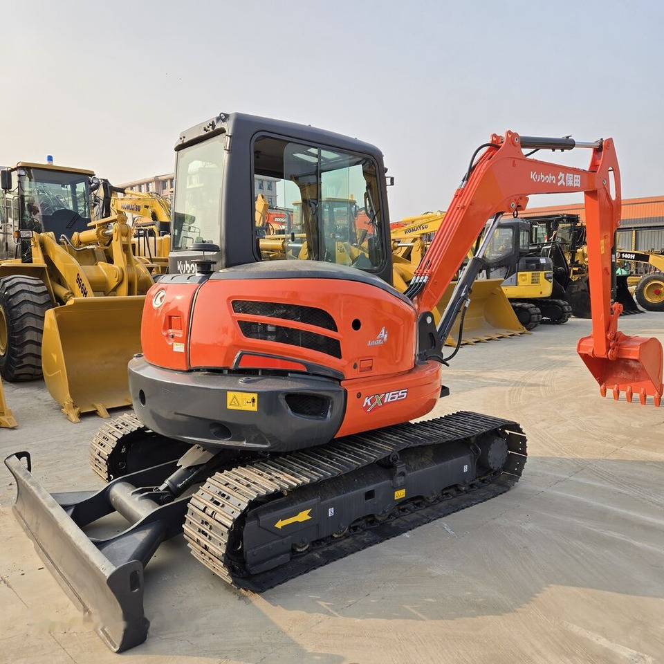Kubota KX165 - Minikuormaaja: kuva Kubota KX165 - Minikuormaaja Kubota KX165 - Minikuormaaja: kuva Kubota KX165 - Minikuormaaja