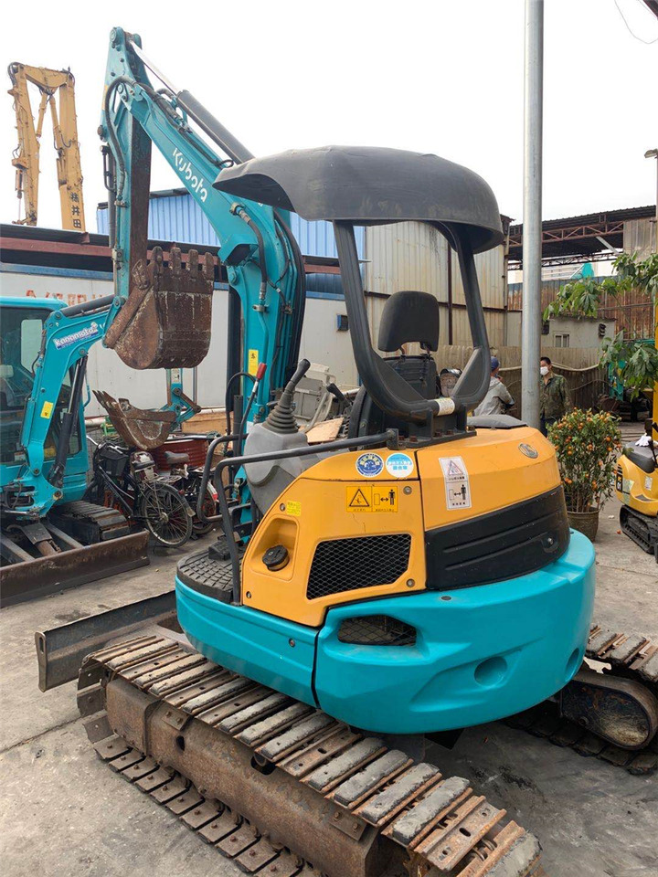 Kubota U35-5 - Minikuormaaja: kuva Kubota U35-5 - Minikuormaaja Kubota U35-5 - Minikuormaaja: kuva Kubota U35-5 - Minikuormaaja