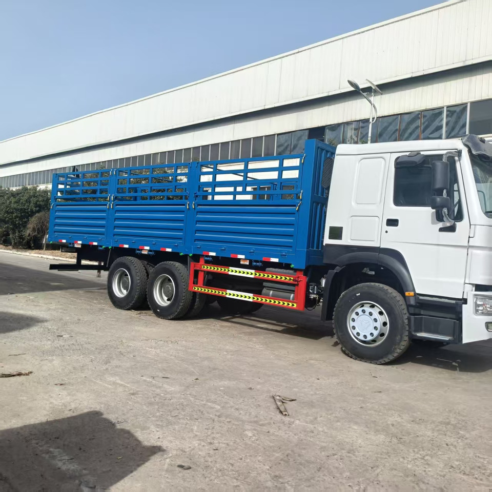 SINOTRUK HOWO - Kuorma-auto: kuva SINOTRUK HOWO - Kuorma-auto SINOTRUK HOWO - Kuorma-auto: kuva SINOTRUK HOWO - Kuorma-auto