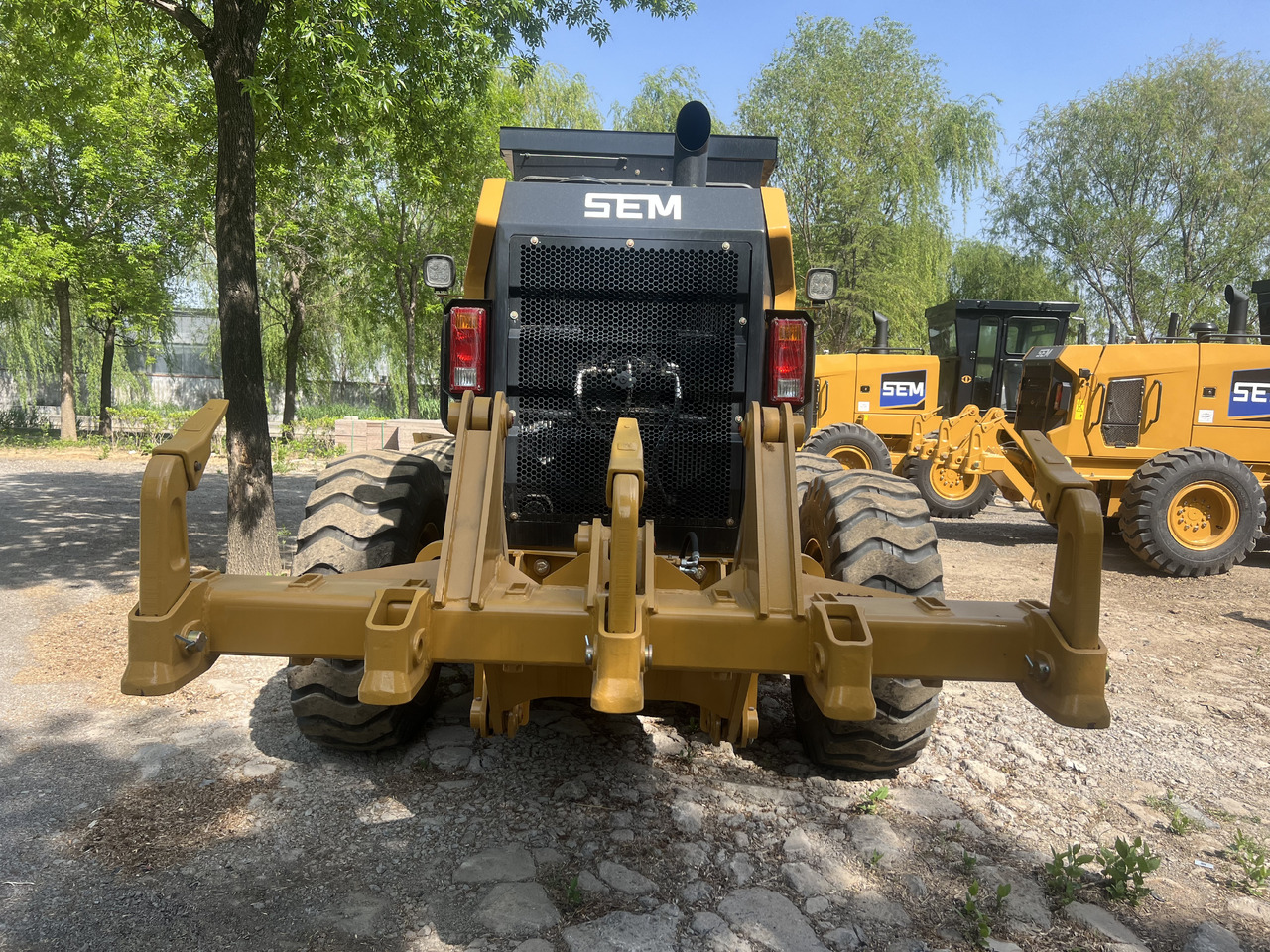 SEM SEM922F - Tiehöylä: kuva SEM SEM922F - Tiehöylä SEM SEM922F - Tiehöylä: kuva SEM SEM922F - Tiehöylä