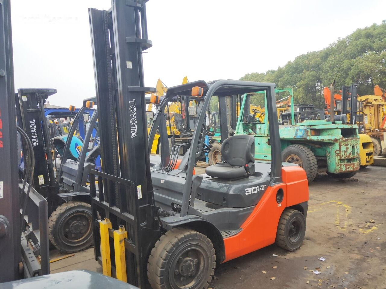 Toyota FD30 - Dieseltrukki: kuva Toyota FD30 - Dieseltrukki Toyota FD30 - Dieseltrukki: kuva Toyota FD30 - Dieseltrukki