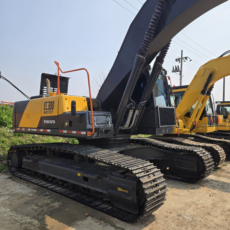 VOLVO EC300 - Telakaivukone: kuva VOLVO EC300 - Telakaivukone VOLVO EC300 - Telakaivukone: kuva VOLVO EC300 - Telakaivukone
