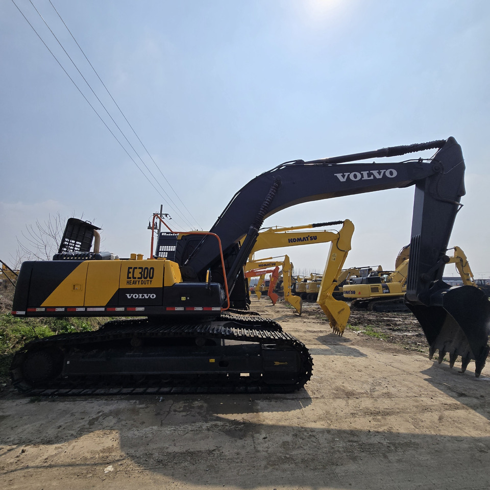 VOLVO EC300 - Telakaivukone: kuva VOLVO EC300 - Telakaivukone VOLVO EC300 - Telakaivukone: kuva VOLVO EC300 - Telakaivukone