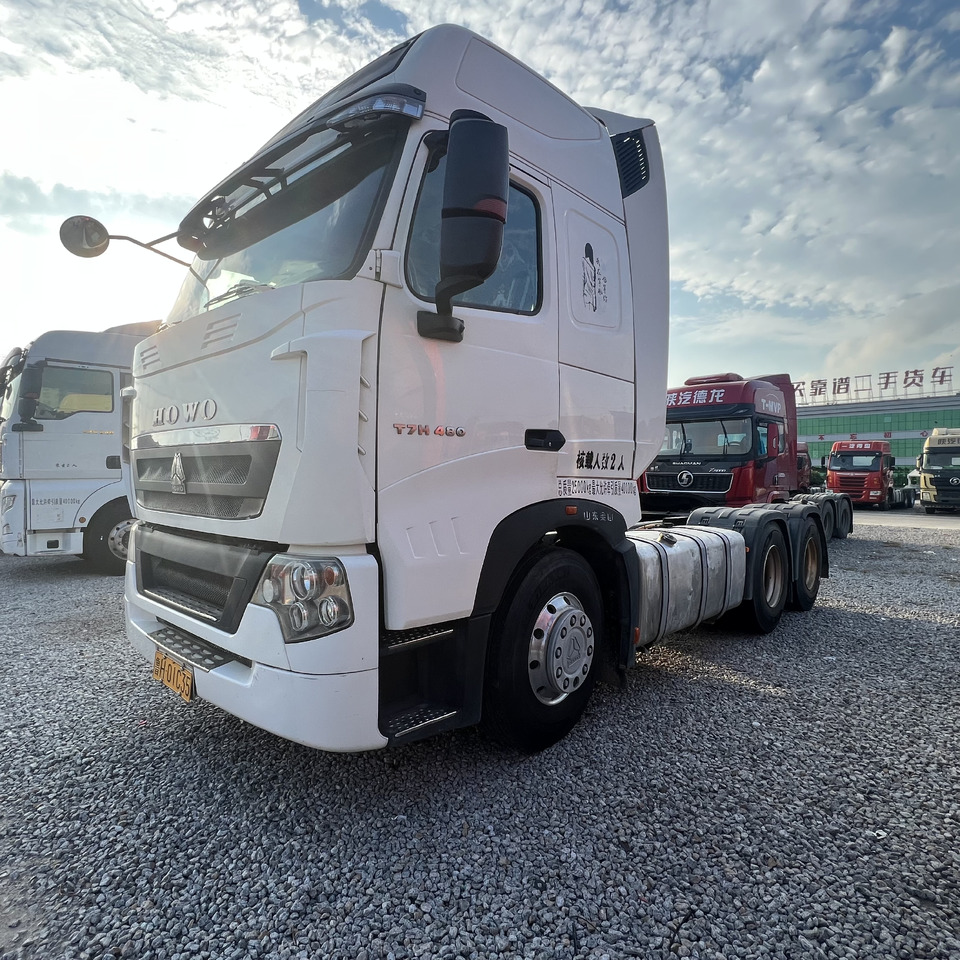 SINOTRUK T7H 480hp - Vetopöytäauto: kuva SINOTRUK T7H 480hp - Vetopöytäauto SINOTRUK T7H 480hp - Vetopöytäauto: kuva SINOTRUK T7H 480hp - Vetopöytäauto