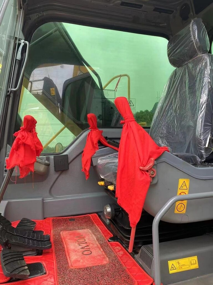 Volvo EC210 - Telakaivukone: kuva Volvo EC210 - Telakaivukone Volvo EC210 - Telakaivukone: kuva Volvo EC210 - Telakaivukone