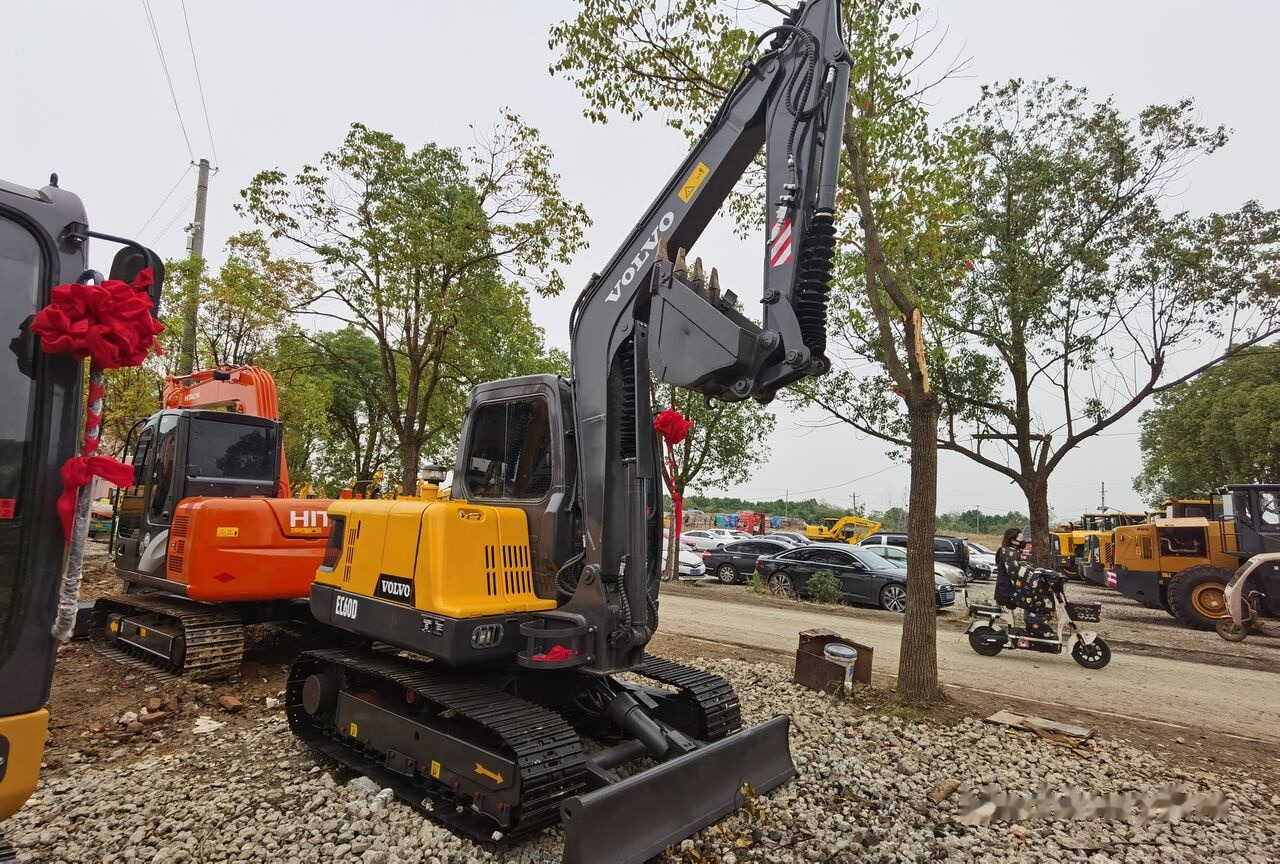 Volvo EC60D - Minikuormaaja: kuva Volvo EC60D - Minikuormaaja Volvo EC60D - Minikuormaaja: kuva Volvo EC60D - Minikuormaaja