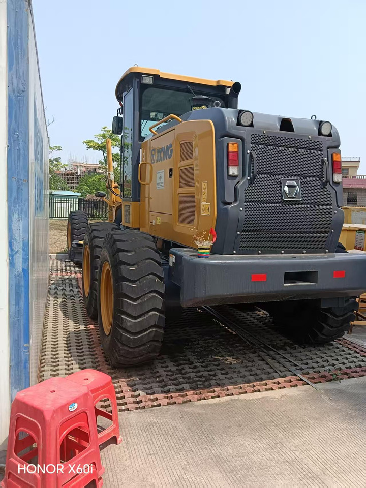 XCMG GR1653 - Tiehöylä: kuva XCMG GR1653 - Tiehöylä XCMG GR1653 - Tiehöylä: kuva XCMG GR1653 - Tiehöylä