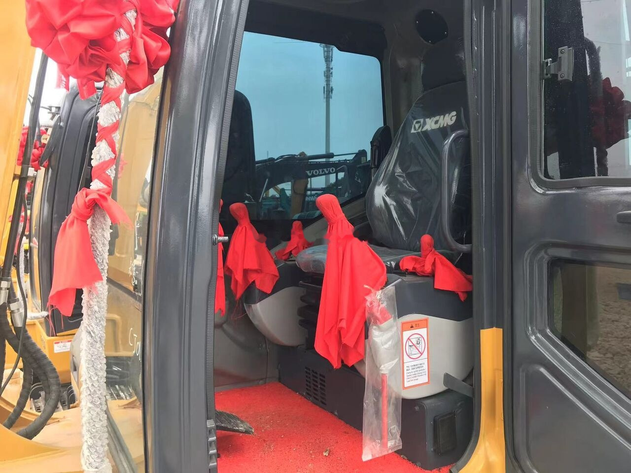 XCMG XE60DA - Minikuormaaja: kuva XCMG XE60DA - Minikuormaaja XCMG XE60DA - Minikuormaaja: kuva XCMG XE60DA - Minikuormaaja