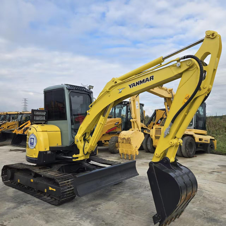 YANMAR Vio55 - Minikuormaaja: kuva YANMAR Vio55 - Minikuormaaja YANMAR Vio55 - Minikuormaaja: kuva YANMAR Vio55 - Minikuormaaja
