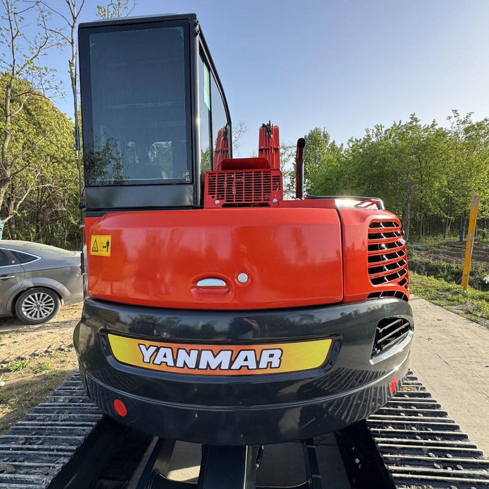 Minikuormaaja YANMAR Vio80: kuva Minikuormaaja YANMAR Vio80