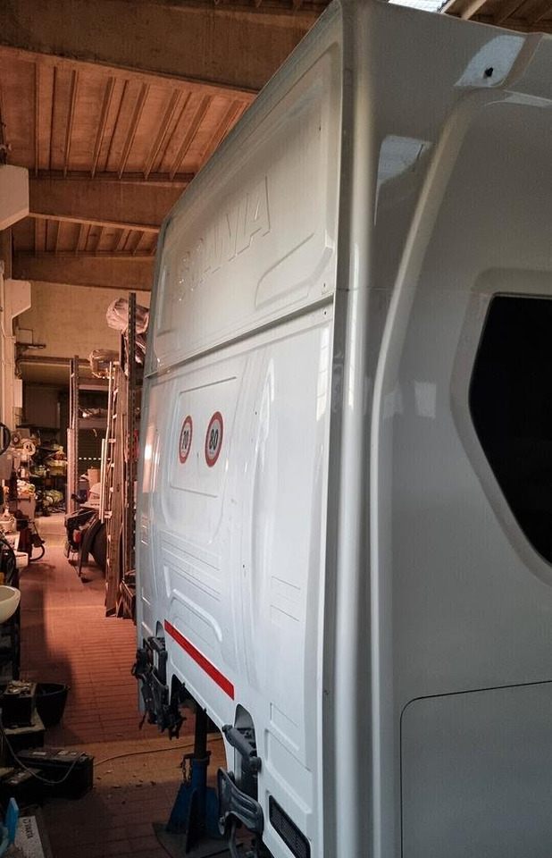 Cabina Scania NTG CR20H 2021 per R450 R550 etc. - Ohjaamo - Kuorma-auto: kuva Cabina Scania NTG CR20H 2021 per R450 R550 etc. - Ohjaamo - Kuorma-auto Cabina Scania NTG CR20H 2021 per R450 R550 etc. - Ohjaamo - Kuorma-auto: kuva Cabina Scania NTG CR20H 2021 per R450 R550 etc. - Ohjaamo - Kuorma-auto