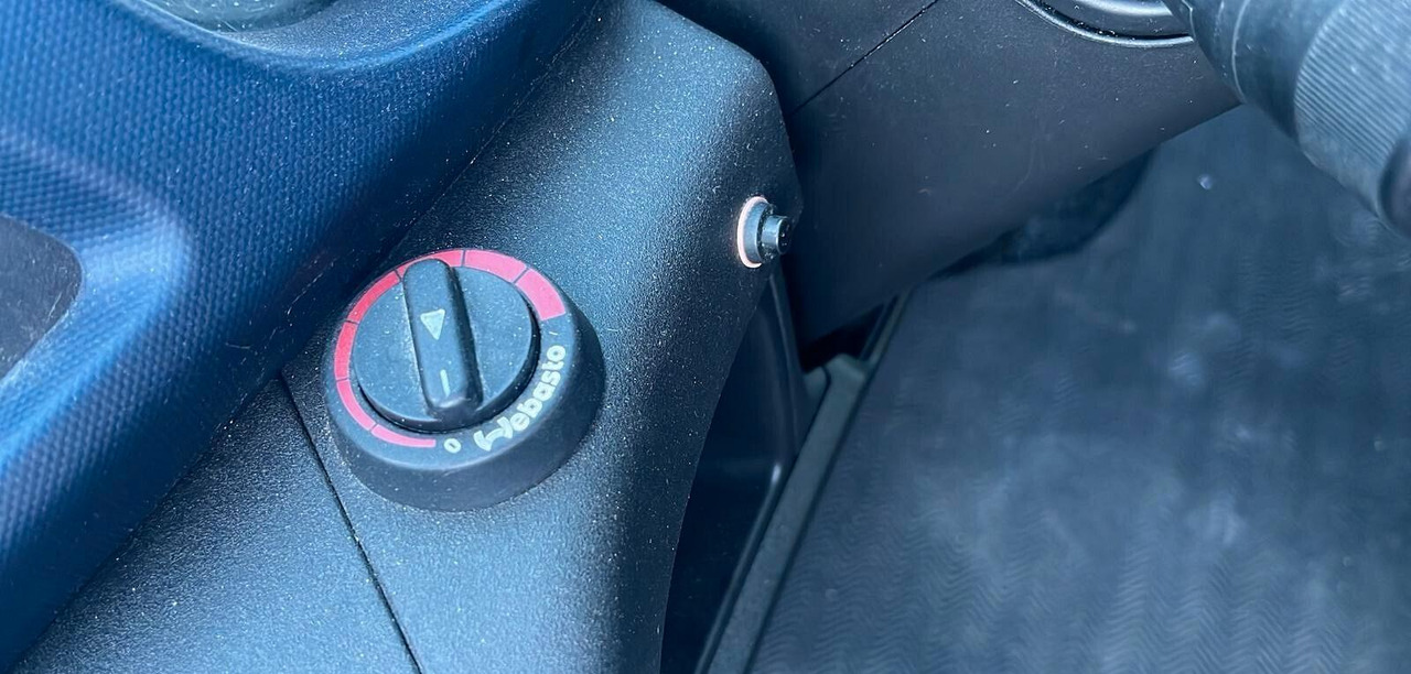 Iveco Daily 35-160 Passo Lungo e Tetto Alto - Pakettiauto: kuva Iveco Daily 35-160 Passo Lungo e Tetto Alto - Pakettiauto Iveco Daily 35-160 Passo Lungo e Tetto Alto - Pakettiauto: kuva Iveco Daily 35-160 Passo Lungo e Tetto Alto - Pakettiauto