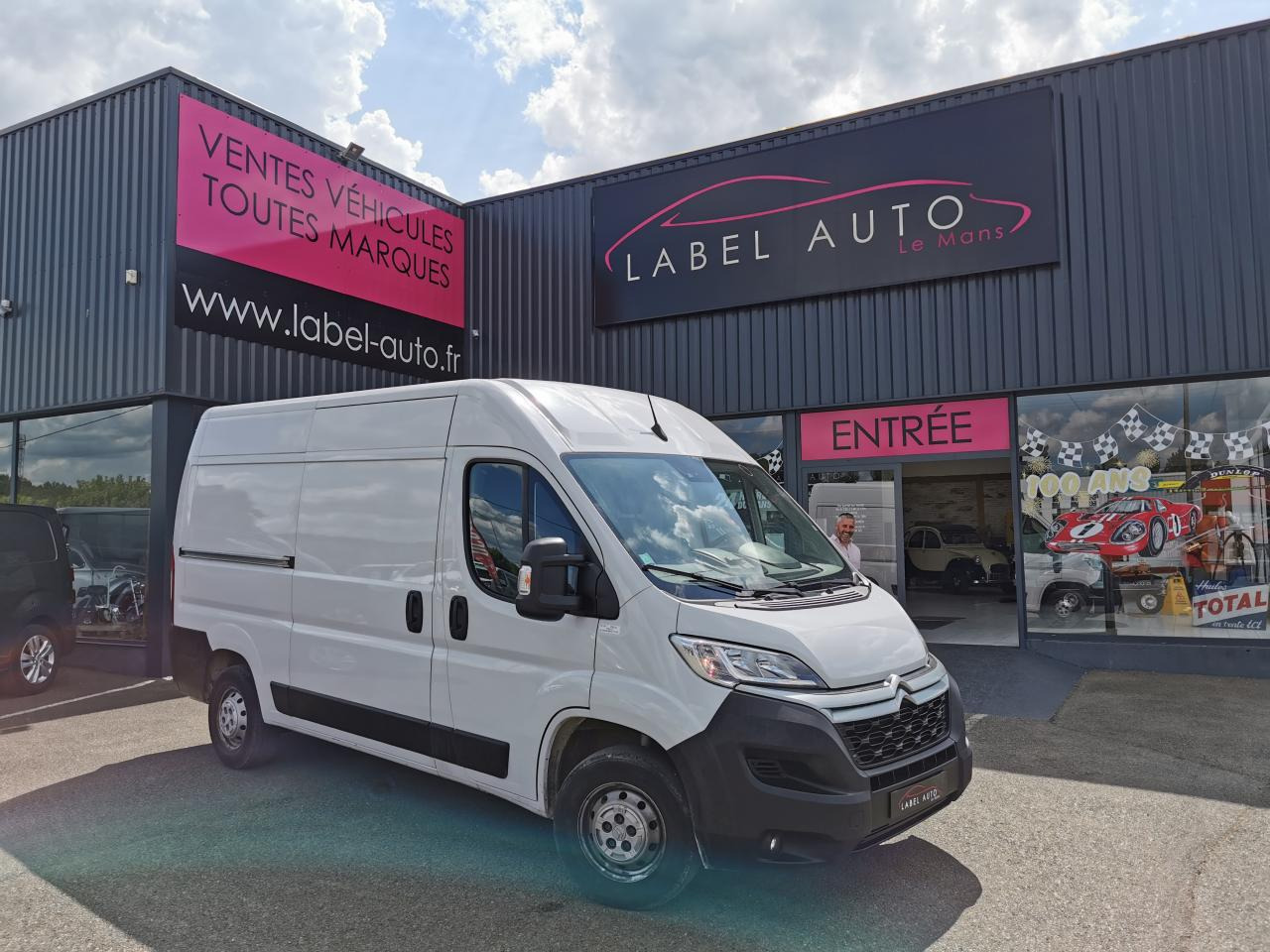 CITROEN Jumper 3.5t L2H2 2.2 HDi S&S - 140  III FOURGON TOLE Fourgon Tolé 35 L2H2 PHASE 3 - Pakettiauto: kuva CITROEN Jumper 3.5t L2H2 2.2 HDi S&S - 140  III FOURGON TOLE Fourgon Tolé 35 L2H2 PHASE 3 - Pakettiauto CITROEN Jumper 3.5t L2H2 2.2 HDi S&S - 140  III FOURGON TOLE Fourgon Tolé 35 L2H2 PHASE 3 - Pakettiauto: kuva CITROEN Jumper 3.5t L2H2 2.2 HDi S&S - 140  III FOURGON TOLE Fourgon Tolé 35 L2H2 PHASE 3 - Pakettiauto
