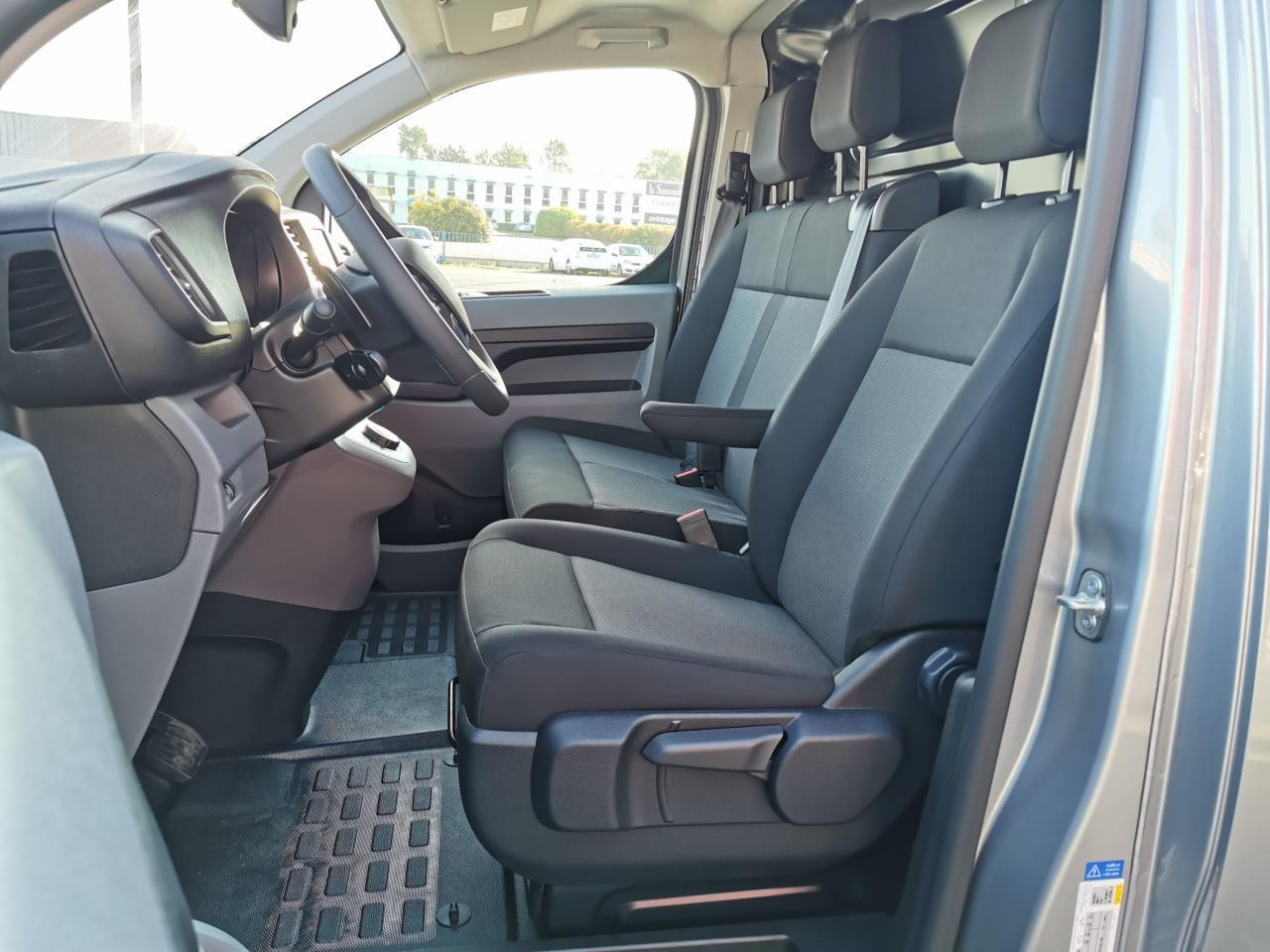 Fiat Scudo XL 2.0 BlueHDi - 145 III 2022 FOURGON Fourgon XL PHASE 1 - Pakettiauto: kuva Fiat Scudo XL 2.0 BlueHDi - 145 III 2022 FOURGON Fourgon XL PHASE 1 - Pakettiauto Fiat Scudo XL 2.0 BlueHDi - 145 III 2022 FOURGON Fourgon XL PHASE 1 - Pakettiauto: kuva Fiat Scudo XL 2.0 BlueHDi - 145 III 2022 FOURGON Fourgon XL PHASE 1 - Pakettiauto