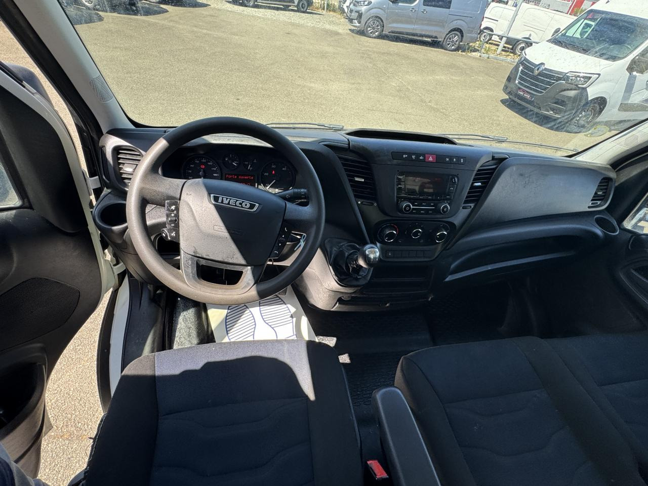 IVECO Daily 35 C 14 S&S (Quad-Leaf) CHASSIS CABINE 2014 35C/35S Chassis cabine 35 C Epmt.3.45 PHASE 3 - Kippilava-auto: kuva IVECO Daily 35 C 14 S&S (Quad-Leaf) CHASSIS CABINE 2014 35C/35S Chassis cabine 35 C Epmt.3.45 PHASE 3 - Kippilava-auto IVECO Daily 35 C 14 S&S (Quad-Leaf) CHASSIS CABINE 2014 35C/35S Chassis cabine 35 C Epmt.3.45 PHASE 3 - Kippilava-auto: kuva IVECO Daily 35 C 14 S&S (Quad-Leaf) CHASSIS CABINE 2014 35C/35S Chassis cabine 35 C Epmt.3.45 PHASE 3 - Kippilava-auto