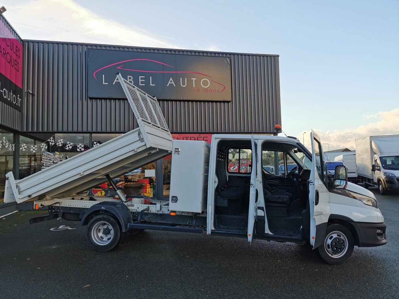 IVECO Daily 35 C 14H D/P S&S (Quad-Tor) CHASSIS DOUBLE CABINE 2014 35C/35S CHASSIS CABINE DOUBLE Chas - Kippilava-auto, Jatko-ohjaamo kevyt kuorma-auto: kuva IVECO Daily 35 C 14H D/P S&S (Quad-Tor) CHASSIS DOUBLE CABINE 2014 35C/35S CHASSIS CABINE DOUBLE Chas - Kippilava-auto, Jatko-ohjaamo kevyt kuorma-auto IVECO Daily 35 C 14H D/P S&S (Quad-Tor) CHASSIS DOUBLE CABINE 2014 35C/35S CHASSIS CABINE DOUBLE Chas - Kippilava-auto, Jatko-ohjaamo kevyt kuorma-auto: kuva IVECO Daily 35 C 14H D/P S&S (Quad-Tor) CHASSIS DOUBLE CABINE 2014 35C/35S CHASSIS CABINE DOUBLE Chas - Kippilava-auto, Jatko-ohjaamo kevyt kuorma-auto