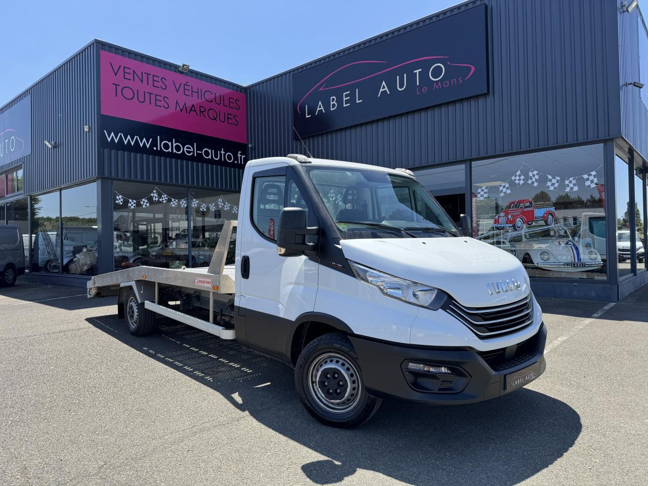 Iveco Daily IVECO PORTE VOITURE DEPANNEUSE 35 S 16 3L0 160 CH EMPATTEMENT 4100 PLATEAU FIX ALU EQUIP - Hinausauto: kuva Iveco Daily IVECO PORTE VOITURE DEPANNEUSE 35 S 16 3L0 160 CH EMPATTEMENT 4100 PLATEAU FIX ALU EQUIP - Hinausauto Iveco Daily IVECO PORTE VOITURE DEPANNEUSE 35 S 16 3L0 160 CH EMPATTEMENT 4100 PLATEAU FIX ALU EQUIP - Hinausauto: kuva Iveco Daily IVECO PORTE VOITURE DEPANNEUSE 35 S 16 3L0 160 CH EMPATTEMENT 4100 PLATEAU FIX ALU EQUIP - Hinausauto
