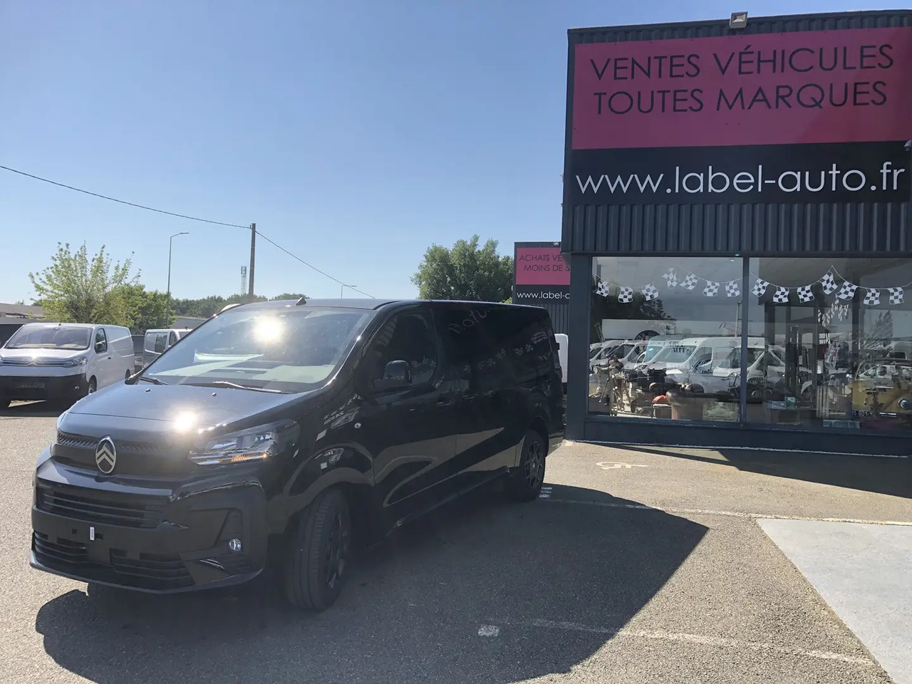 Citroen Jumpy XL 2.0 BLUEHDI 180CH S&S CABINE APPROFONDIE FIXE EAT8 - Muut kone: kuva Citroen Jumpy XL 2.0 BLUEHDI 180CH S&S CABINE APPROFONDIE FIXE EAT8 - Muut kone Citroen Jumpy XL 2.0 BLUEHDI 180CH S&S CABINE APPROFONDIE FIXE EAT8 - Muut kone: kuva Citroen Jumpy XL 2.0 BLUEHDI 180CH S&S CABINE APPROFONDIE FIXE EAT8 - Muut kone