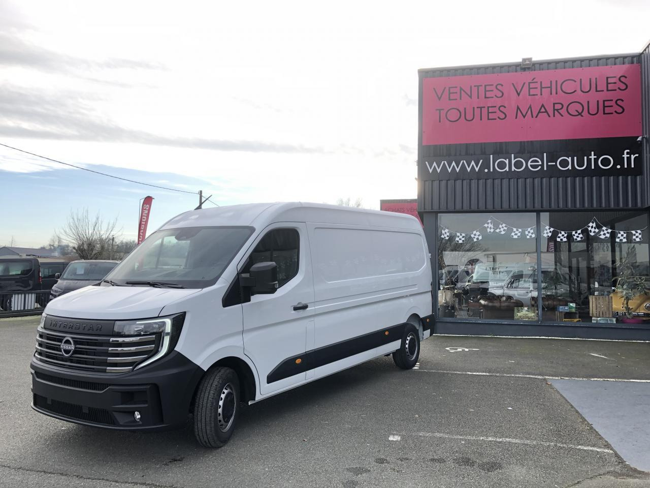 Nissan Interstar L3H2 3T5 2.0 DCI 150CH EURO6E N-CONNECTA GARANTIE 5 ANS ! - Pakettiauto: kuva Nissan Interstar L3H2 3T5 2.0 DCI 150CH EURO6E N-CONNECTA GARANTIE 5 ANS ! - Pakettiauto Nissan Interstar L3H2 3T5 2.0 DCI 150CH EURO6E N-CONNECTA GARANTIE 5 ANS ! - Pakettiauto: kuva Nissan Interstar L3H2 3T5 2.0 DCI 150CH EURO6E N-CONNECTA GARANTIE 5 ANS ! - Pakettiauto