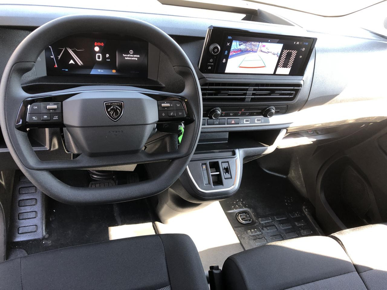 PEUGEOT Expert M 2.0 BlueHDi - 180 S&S - BV EAT8 III FOURGON Fourgon PHASE 2 - Pakettiauto: kuva PEUGEOT Expert M 2.0 BlueHDi - 180 S&S - BV EAT8 III FOURGON Fourgon PHASE 2 - Pakettiauto PEUGEOT Expert M 2.0 BlueHDi - 180 S&S - BV EAT8 III FOURGON Fourgon PHASE 2 - Pakettiauto: kuva PEUGEOT Expert M 2.0 BlueHDi - 180 S&S - BV EAT8 III FOURGON Fourgon PHASE 2 - Pakettiauto