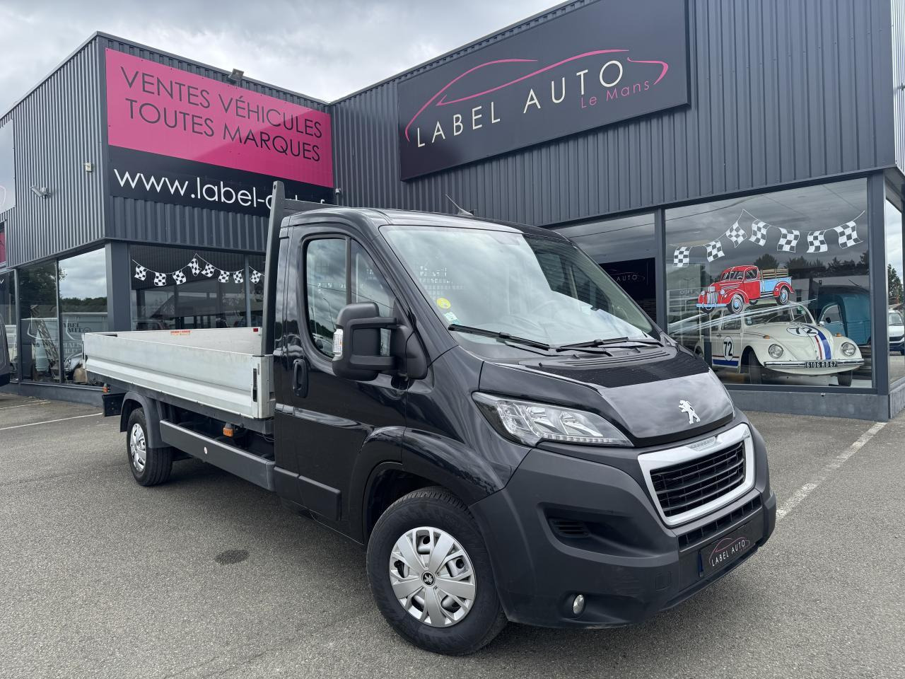 Peugeot Boxer PEUGEOT 3T5 PLATEAU 4M20 2.2 HDI 140 CH PREMIUM - Avolava pakettiauto: kuva Peugeot Boxer PEUGEOT 3T5 PLATEAU 4M20 2.2 HDI 140 CH PREMIUM - Avolava pakettiauto Peugeot Boxer PEUGEOT 3T5 PLATEAU 4M20 2.2 HDI 140 CH PREMIUM - Avolava pakettiauto: kuva Peugeot Boxer PEUGEOT 3T5 PLATEAU 4M20 2.2 HDI 140 CH PREMIUM - Avolava pakettiauto