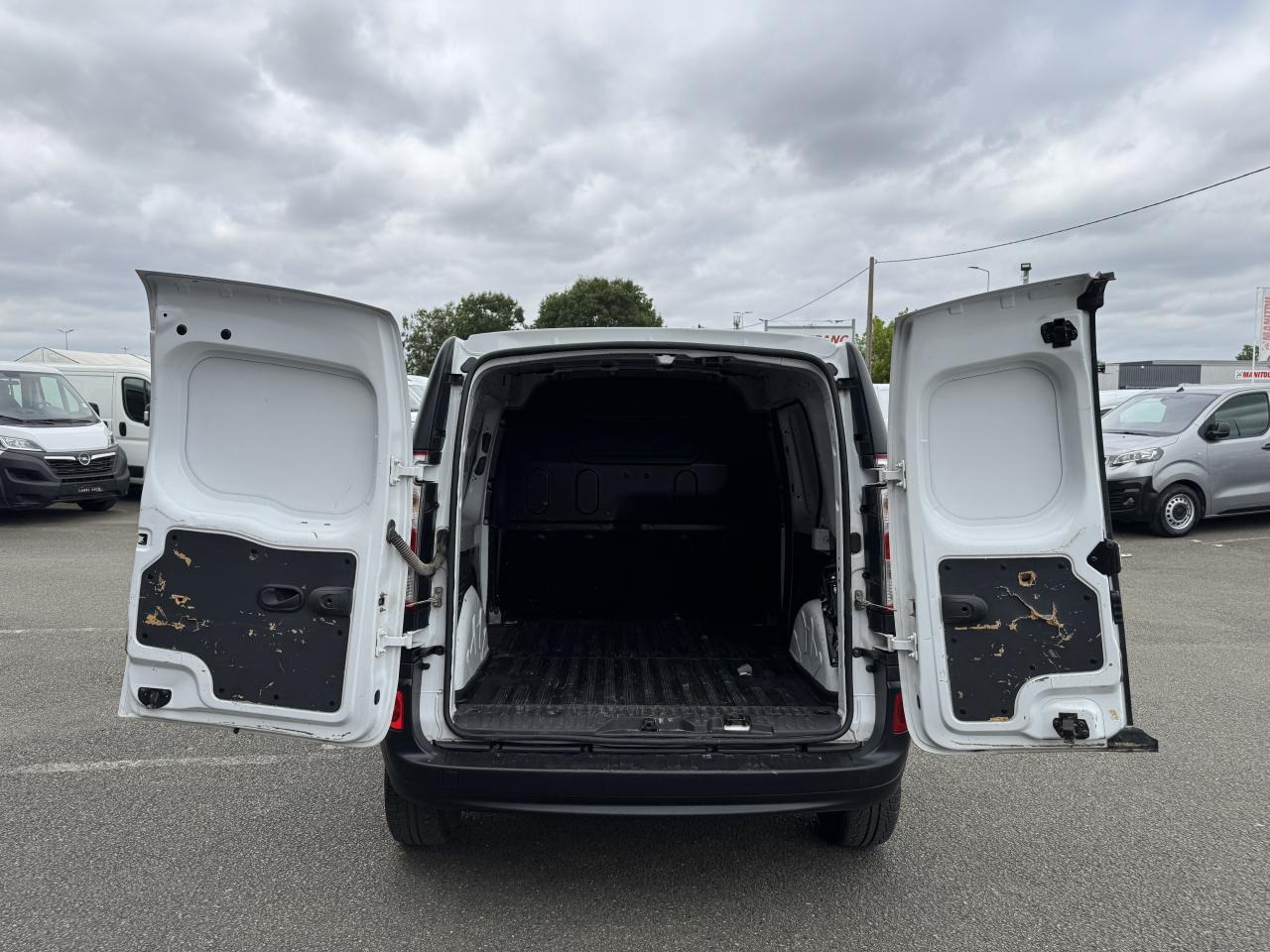 RENAULT KANGOO 1.5 DCI 80CH CONFORT - Pakettiauto: kuva RENAULT KANGOO 1.5 DCI 80CH CONFORT - Pakettiauto RENAULT KANGOO 1.5 DCI 80CH CONFORT - Pakettiauto: kuva RENAULT KANGOO 1.5 DCI 80CH CONFORT - Pakettiauto