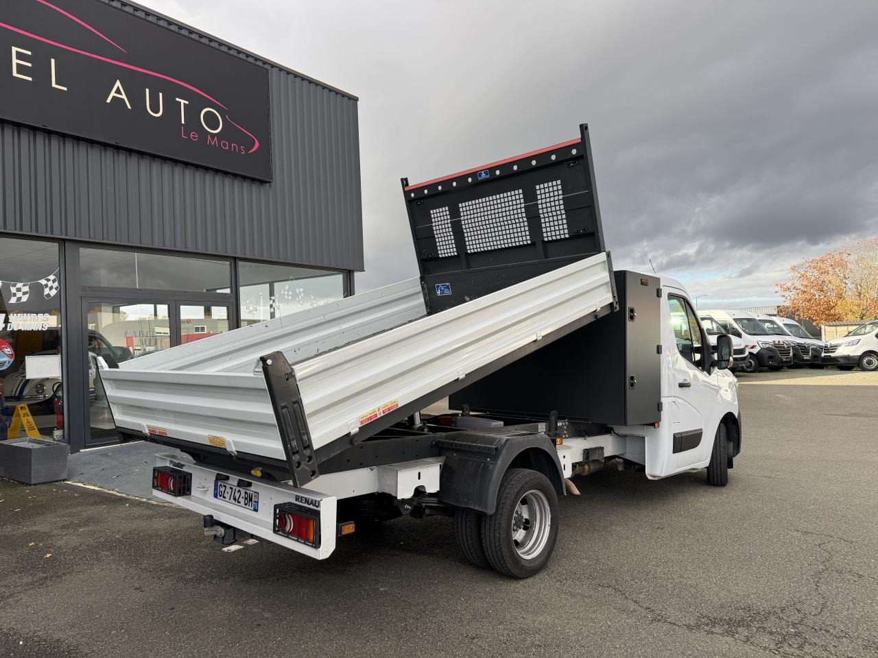 RENAULT MASTER 3T5 BENNE COFFRE RJ 2.3 DCI 145CH PROPULSION - Kippilava-auto: kuva RENAULT MASTER 3T5 BENNE COFFRE RJ 2.3 DCI 145CH PROPULSION - Kippilava-auto RENAULT MASTER 3T5 BENNE COFFRE RJ 2.3 DCI 145CH PROPULSION - Kippilava-auto: kuva RENAULT MASTER 3T5 BENNE COFFRE RJ 2.3 DCI 145CH PROPULSION - Kippilava-auto