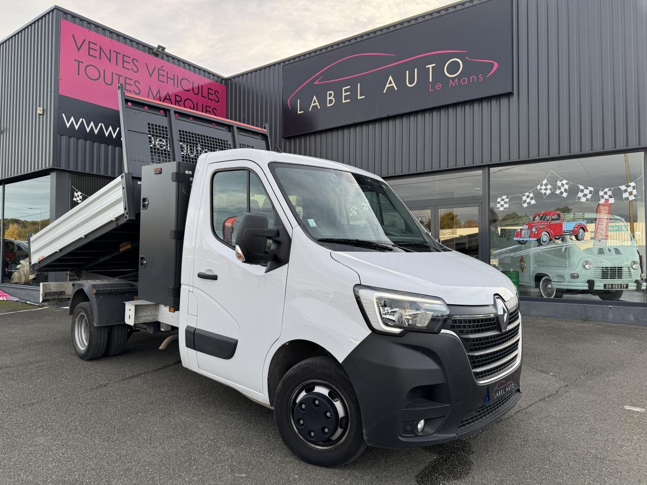 RENAULT MASTER 3T5 BENNE COFFRE RJ 2.3 DCI 145CH PROPULSION - Kippilava-auto: kuva RENAULT MASTER 3T5 BENNE COFFRE RJ 2.3 DCI 145CH PROPULSION - Kippilava-auto RENAULT MASTER 3T5 BENNE COFFRE RJ 2.3 DCI 145CH PROPULSION - Kippilava-auto: kuva RENAULT MASTER 3T5 BENNE COFFRE RJ 2.3 DCI 145CH PROPULSION - Kippilava-auto