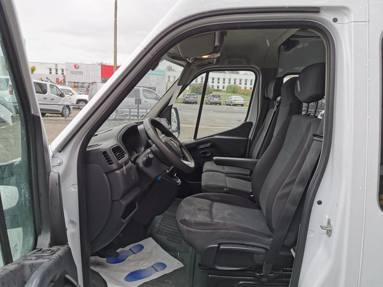 RENAULT Master Confort F3300 L2H2 2.3 dCi - 135 III CABINE APPROFONDIE Cabine approfondie L2H2 Traction PHA - Pakettiauto: kuva RENAULT Master Confort F3300 L2H2 2.3 dCi - 135 III CABINE APPROFONDIE Cabine approfondie L2H2 Traction PHA - Pakettiauto RENAULT Master Confort F3300 L2H2 2.3 dCi - 135 III CABINE APPROFONDIE Cabine approfondie L2H2 Traction PHA - Pakettiauto: kuva RENAULT Master Confort F3300 L2H2 2.3 dCi - 135 III CABINE APPROFONDIE Cabine approfondie L2H2 Traction PHA - Pakettiauto
