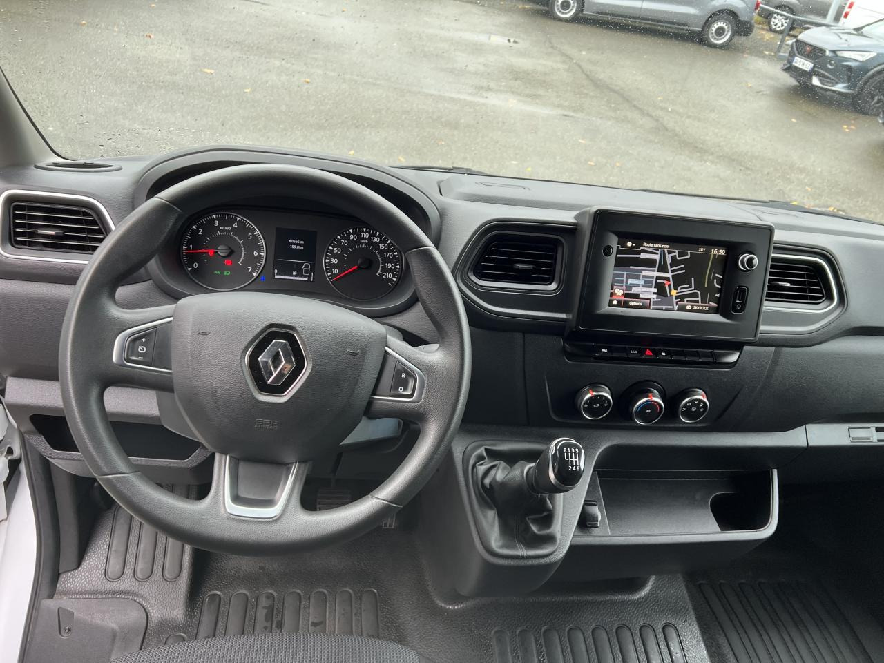 RENAULT Master Grand Confort F3300 L2H2 2.3 dCi - 135 III FOURGON Fourgon L2H2 Traction PHASE 3 - Pakettiauto: kuva RENAULT Master Grand Confort F3300 L2H2 2.3 dCi - 135 III FOURGON Fourgon L2H2 Traction PHASE 3 - Pakettiauto RENAULT Master Grand Confort F3300 L2H2 2.3 dCi - 135 III FOURGON Fourgon L2H2 Traction PHASE 3 - Pakettiauto: kuva RENAULT Master Grand Confort F3300 L2H2 2.3 dCi - 135 III FOURGON Fourgon L2H2 Traction PHASE 3 - Pakettiauto