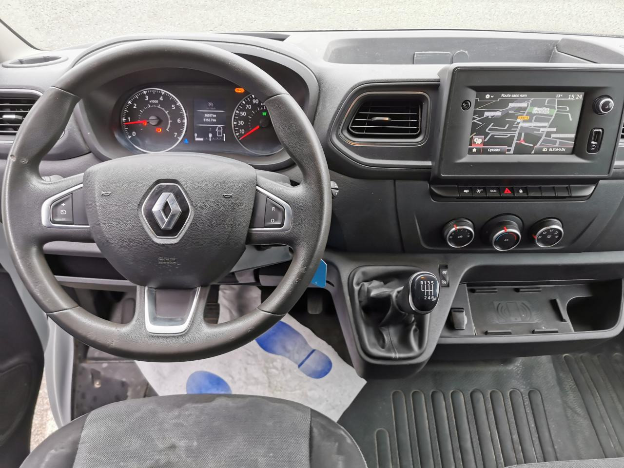 RENAULT Master Grand Confort F3500 L2H2 2.3 Blue dCi - 150 III CABINE APPROFONDIE Cabine approfondie L2H2 T - Pakettiauto: kuva RENAULT Master Grand Confort F3500 L2H2 2.3 Blue dCi - 150 III CABINE APPROFONDIE Cabine approfondie L2H2 T - Pakettiauto RENAULT Master Grand Confort F3500 L2H2 2.3 Blue dCi - 150 III CABINE APPROFONDIE Cabine approfondie L2H2 T - Pakettiauto: kuva RENAULT Master Grand Confort F3500 L2H2 2.3 Blue dCi - 150 III CABINE APPROFONDIE Cabine approfondie L2H2 T - Pakettiauto