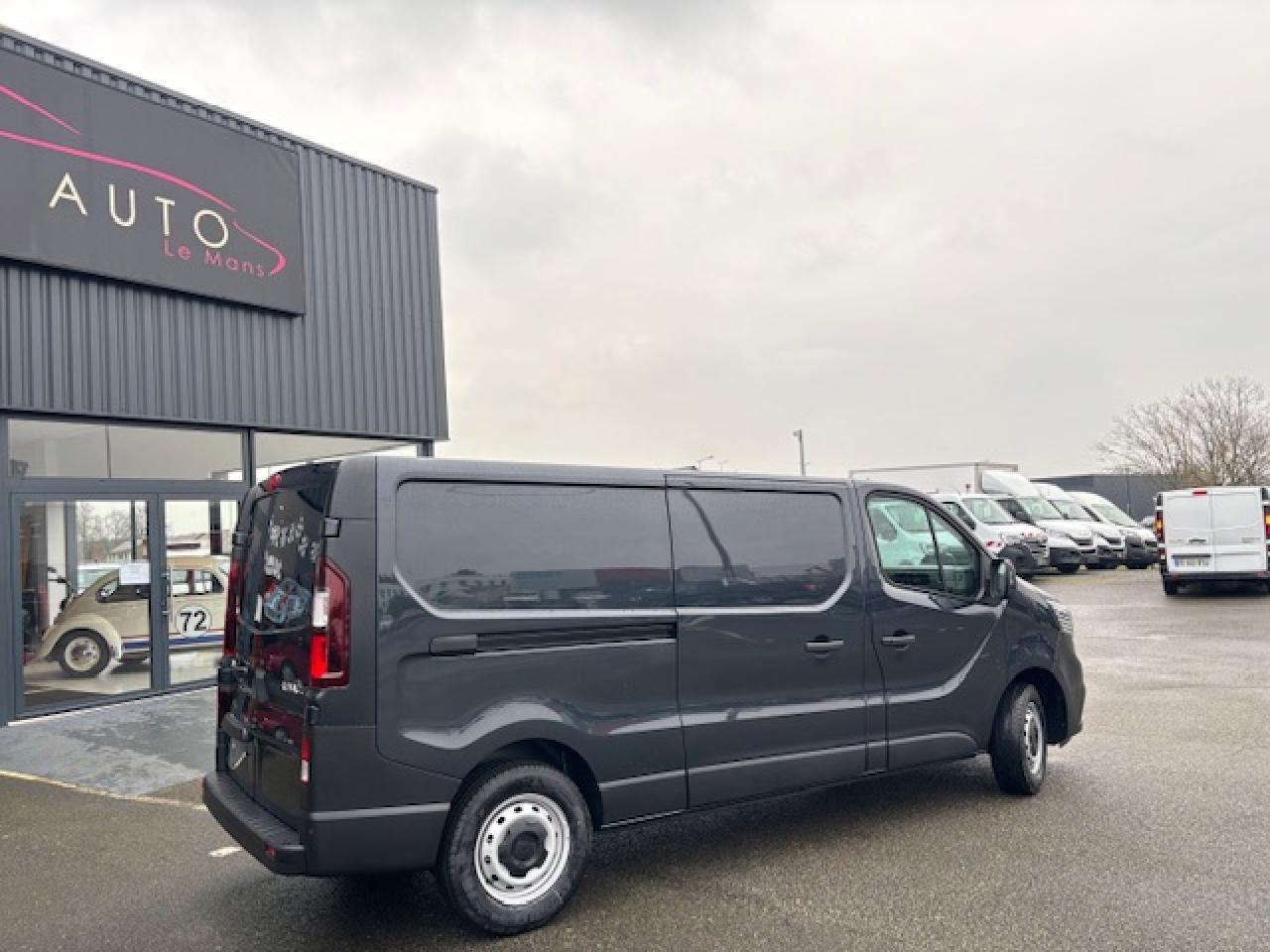 RENAULT Trafic L2H1 3000 Kg 2.0 Blue dCi - 150 - BV EDC Euro 6e III FOURGON Fourgon Grand Confort L2H1 PHAS - Pakettiauto: kuva RENAULT Trafic L2H1 3000 Kg 2.0 Blue dCi - 150 - BV EDC Euro 6e III FOURGON Fourgon Grand Confort L2H1 PHAS - Pakettiauto RENAULT Trafic L2H1 3000 Kg 2.0 Blue dCi - 150 - BV EDC Euro 6e III FOURGON Fourgon Grand Confort L2H1 PHAS - Pakettiauto: kuva RENAULT Trafic L2H1 3000 Kg 2.0 Blue dCi - 150 - BV EDC Euro 6e III FOURGON Fourgon Grand Confort L2H1 PHAS - Pakettiauto