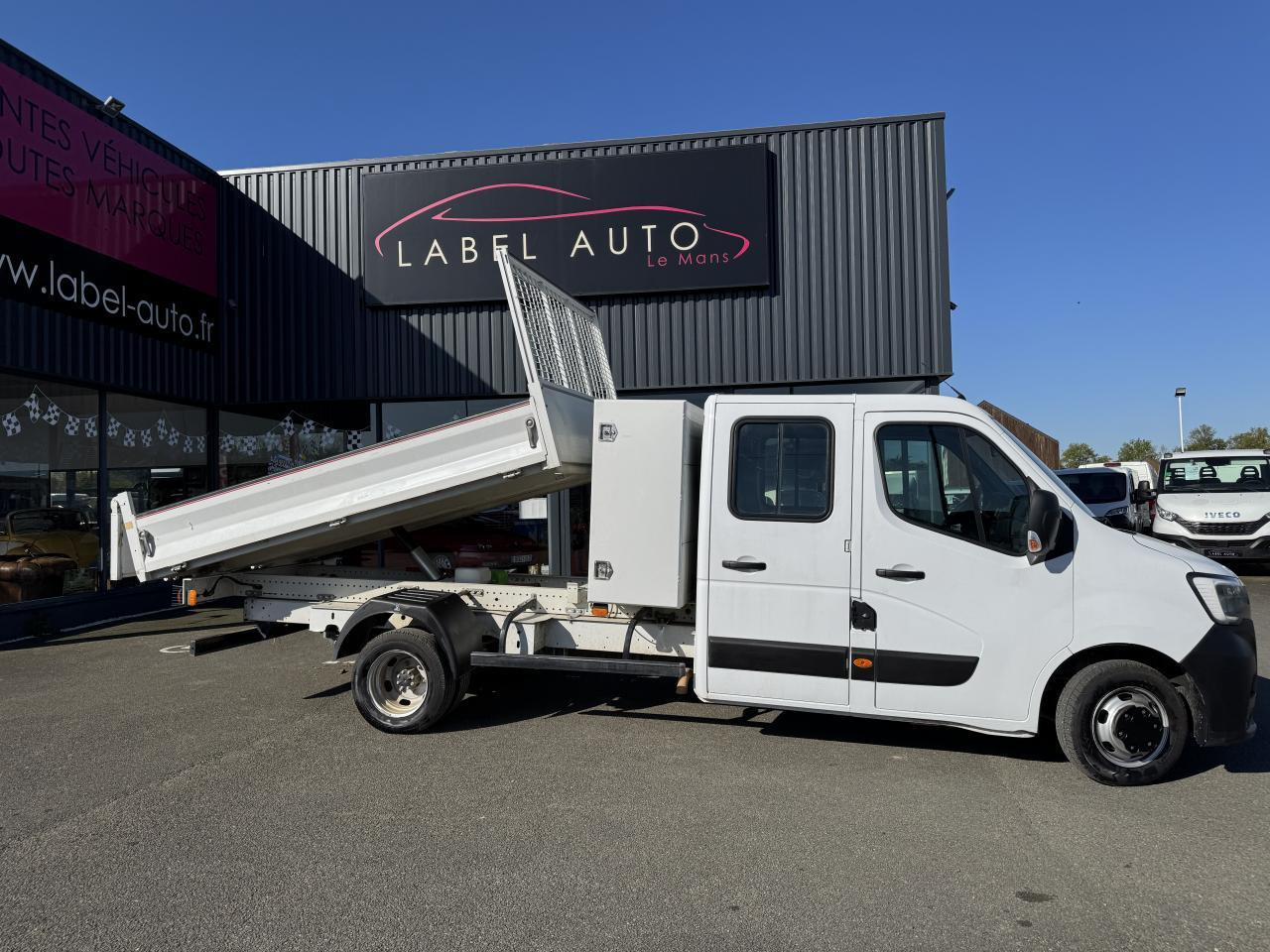 Renault Master combi RENAULT 3T5 BENNE + COFFRE RJ DOUBLE CABINE 6 PL 2.3 DCI 130 CH CONFORT + GPS + REGUL + CLIM - Kippilava-auto: kuva Renault Master combi RENAULT 3T5 BENNE + COFFRE RJ DOUBLE CABINE 6 PL 2.3 DCI 130 CH CONFORT + GPS + REGUL + CLIM - Kippilava-auto Renault Master combi RENAULT 3T5 BENNE + COFFRE RJ DOUBLE CABINE 6 PL 2.3 DCI 130 CH CONFORT + GPS + REGUL + CLIM - Kippilava-auto: kuva Renault Master combi RENAULT 3T5 BENNE + COFFRE RJ DOUBLE CABINE 6 PL 2.3 DCI 130 CH CONFORT + GPS + REGUL + CLIM - Kippilava-auto
