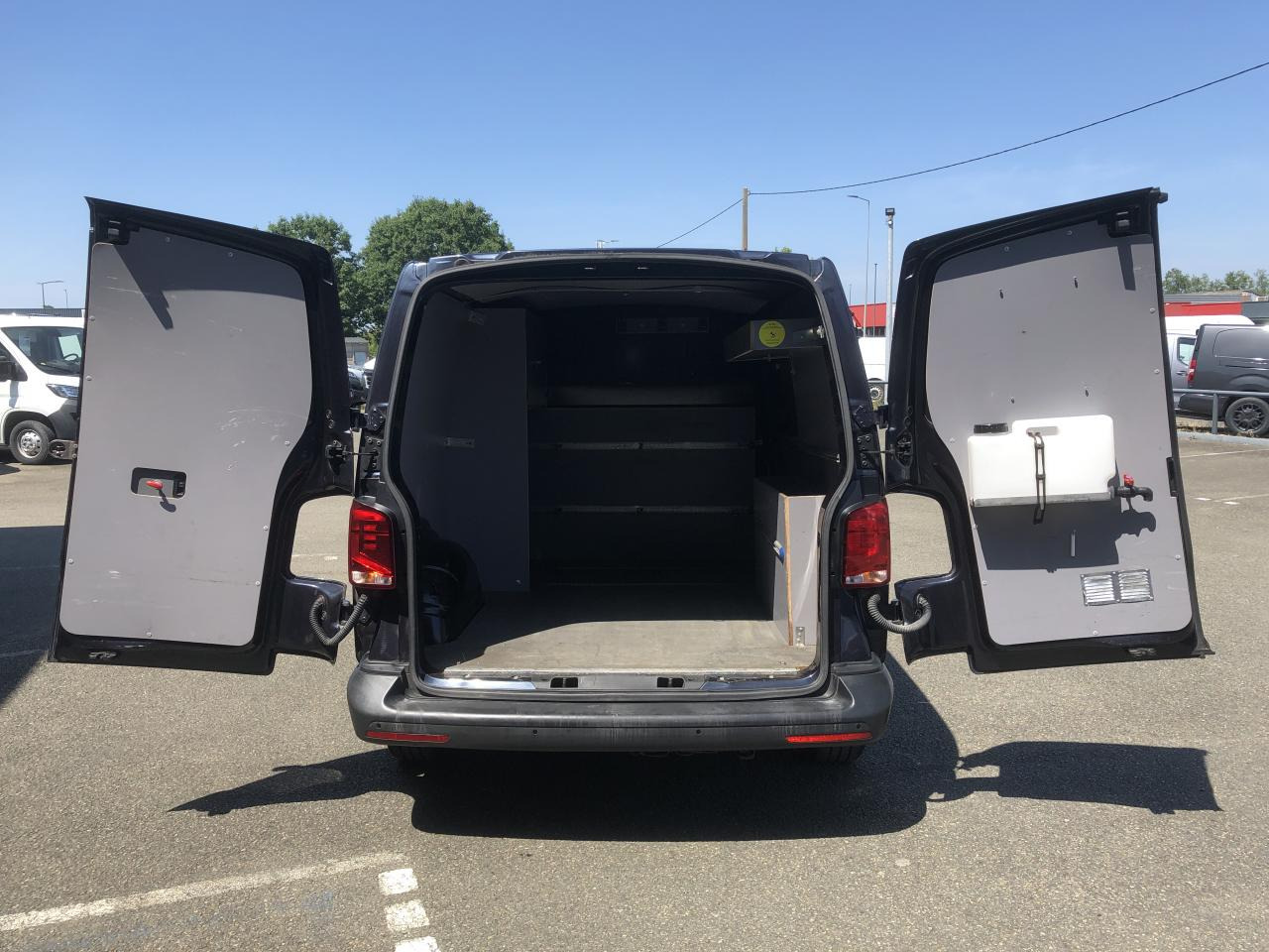 VOLKSWAGEN transporter 2.8T L1H1 2.0 TDI 150CH BUSINESS DSG7 - Pakettiauto: kuva VOLKSWAGEN transporter 2.8T L1H1 2.0 TDI 150CH BUSINESS DSG7 - Pakettiauto VOLKSWAGEN transporter 2.8T L1H1 2.0 TDI 150CH BUSINESS DSG7 - Pakettiauto: kuva VOLKSWAGEN transporter 2.8T L1H1 2.0 TDI 150CH BUSINESS DSG7 - Pakettiauto