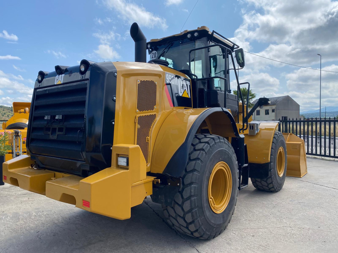 CATERPILLAR 950 M - Pyöräkuormaaja: kuva CATERPILLAR 950 M - Pyöräkuormaaja CATERPILLAR 950 M - Pyöräkuormaaja: kuva CATERPILLAR 950 M - Pyöräkuormaaja