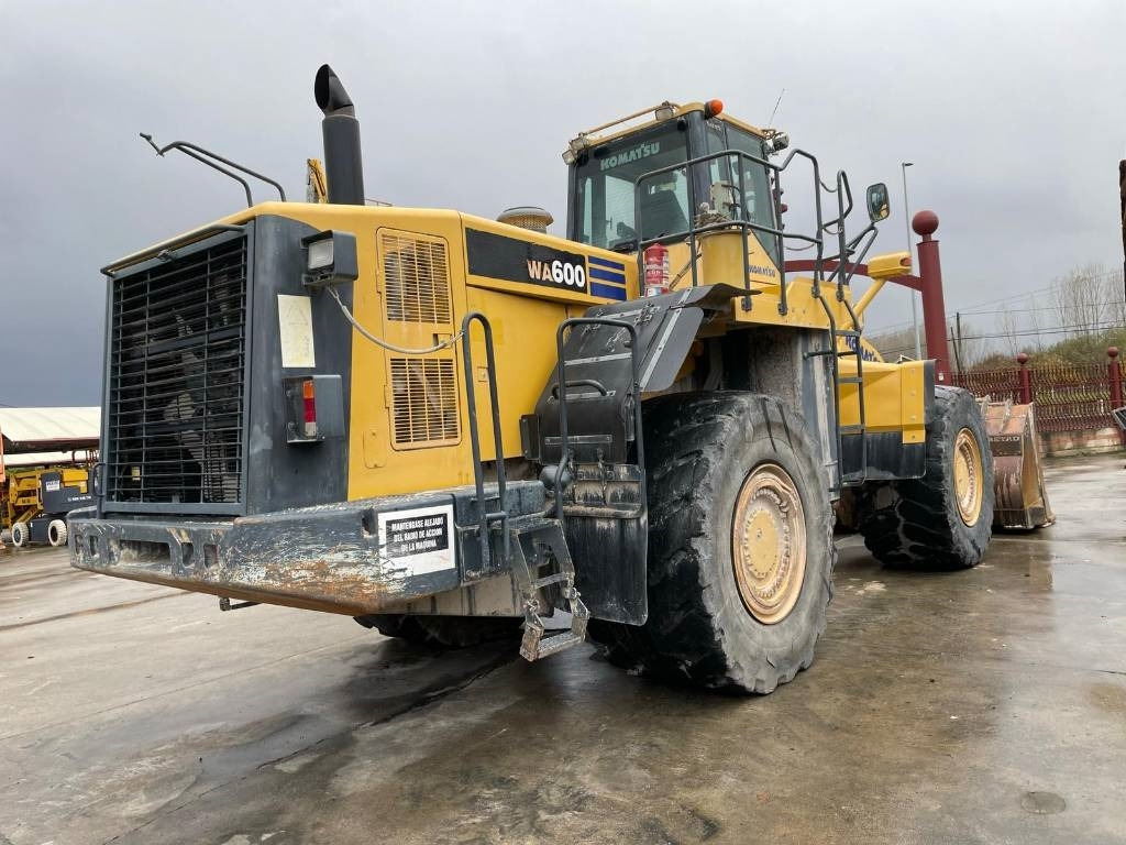 Komatsu WA 600-6  - Pyöräkuormaaja: kuva Komatsu WA 600-6  - Pyöräkuormaaja Komatsu WA 600-6  - Pyöräkuormaaja: kuva Komatsu WA 600-6  - Pyöräkuormaaja