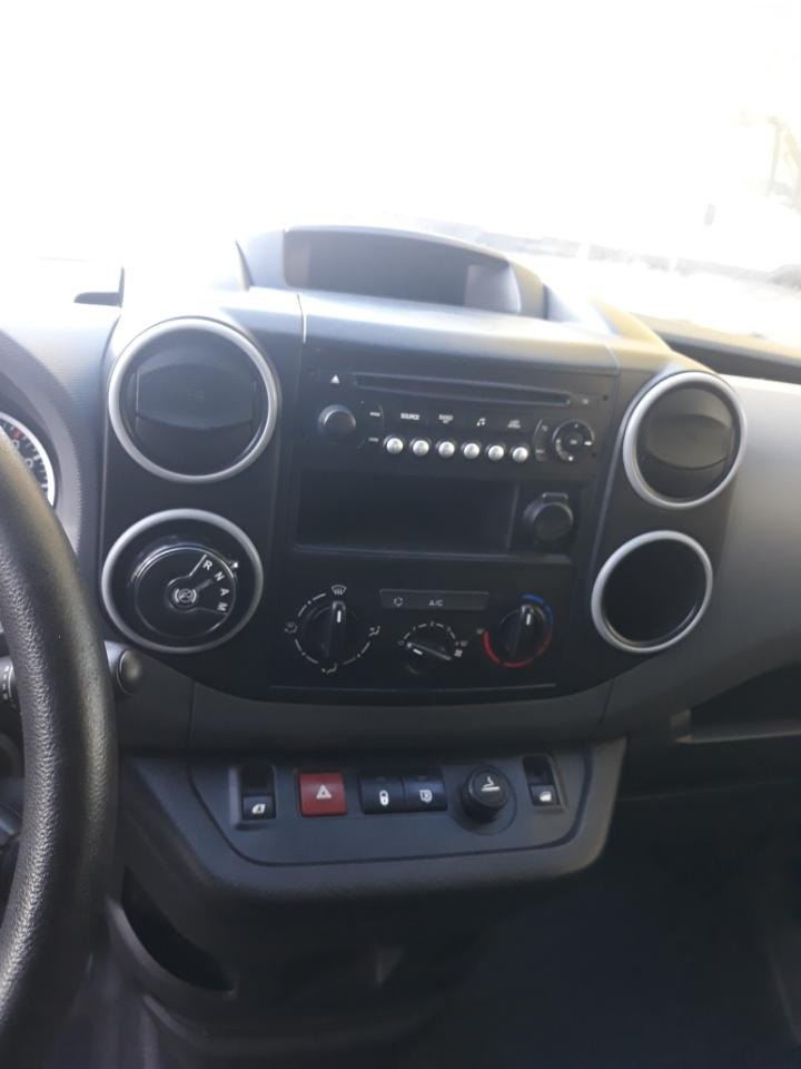 Citroën Berlingo Blue HDI 100 Frigo - Kylmäauto: kuva Citroën Berlingo Blue HDI 100 Frigo - Kylmäauto Citroën Berlingo Blue HDI 100 Frigo - Kylmäauto: kuva Citroën Berlingo Blue HDI 100 Frigo - Kylmäauto