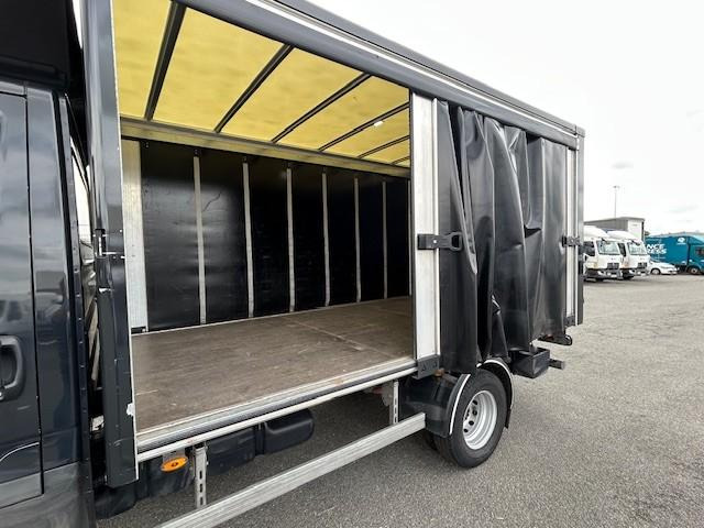 Iveco Daily 70C16 Plateau Brasseur Rideaux coulissant Hayon rabattable - Pressukapelli tavara-auto: kuva Iveco Daily 70C16 Plateau Brasseur Rideaux coulissant Hayon rabattable - Pressukapelli tavara-auto Iveco Daily 70C16 Plateau Brasseur Rideaux coulissant Hayon rabattable - Pressukapelli tavara-auto: kuva Iveco Daily 70C16 Plateau Brasseur Rideaux coulissant Hayon rabattable - Pressukapelli tavara-auto