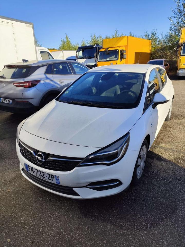 Opel Astra 1,5 Diesel 105 cv BVM6 5 places Edition business - Henkilöauto: kuva Opel Astra 1,5 Diesel 105 cv BVM6 5 places Edition business - Henkilöauto Opel Astra 1,5 Diesel 105 cv BVM6 5 places Edition business - Henkilöauto: kuva Opel Astra 1,5 Diesel 105 cv BVM6 5 places Edition business - Henkilöauto
